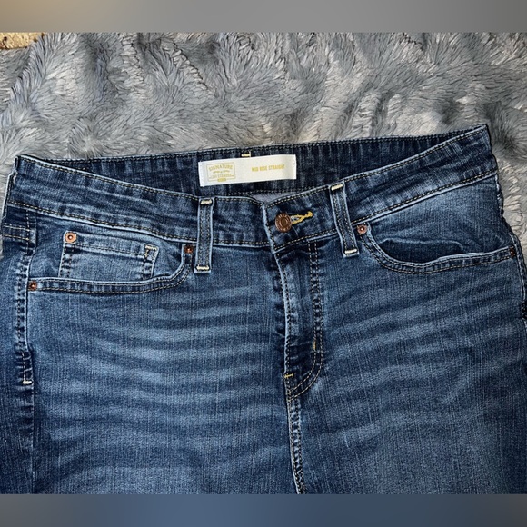 Signature Levi Strauss Mid Rise Straight Jean sz 12M - Picture 4 of 7